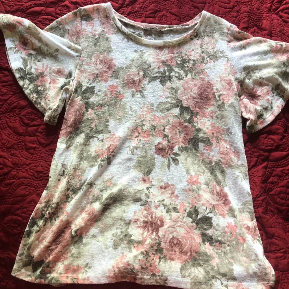 Gorgeous floral top